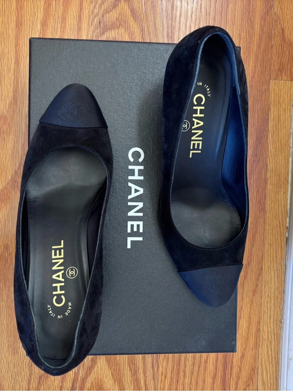 Chanel Suede Pearl CC Cap Toe Pump